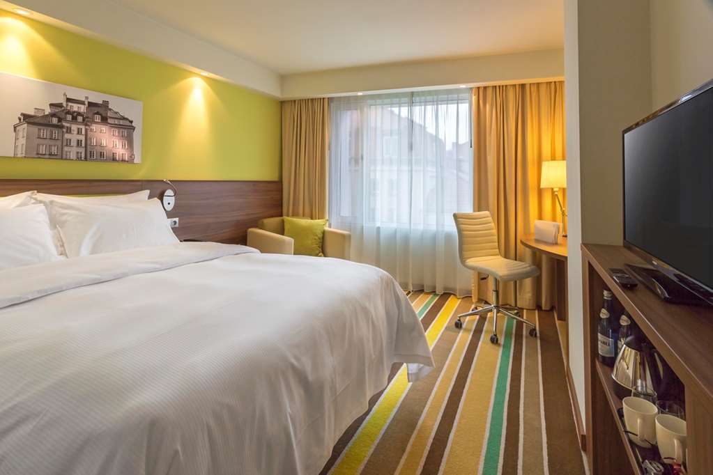 Hampton By Hilton Centre Готель